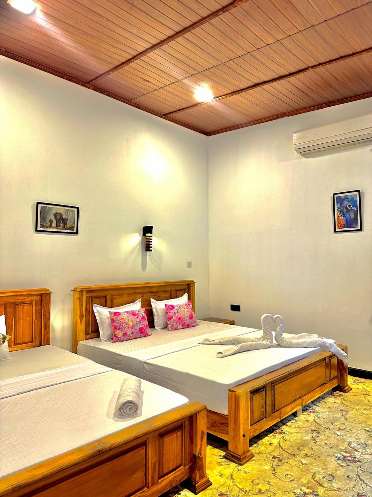Cozy House Hotel Udawalawe Exterior foto